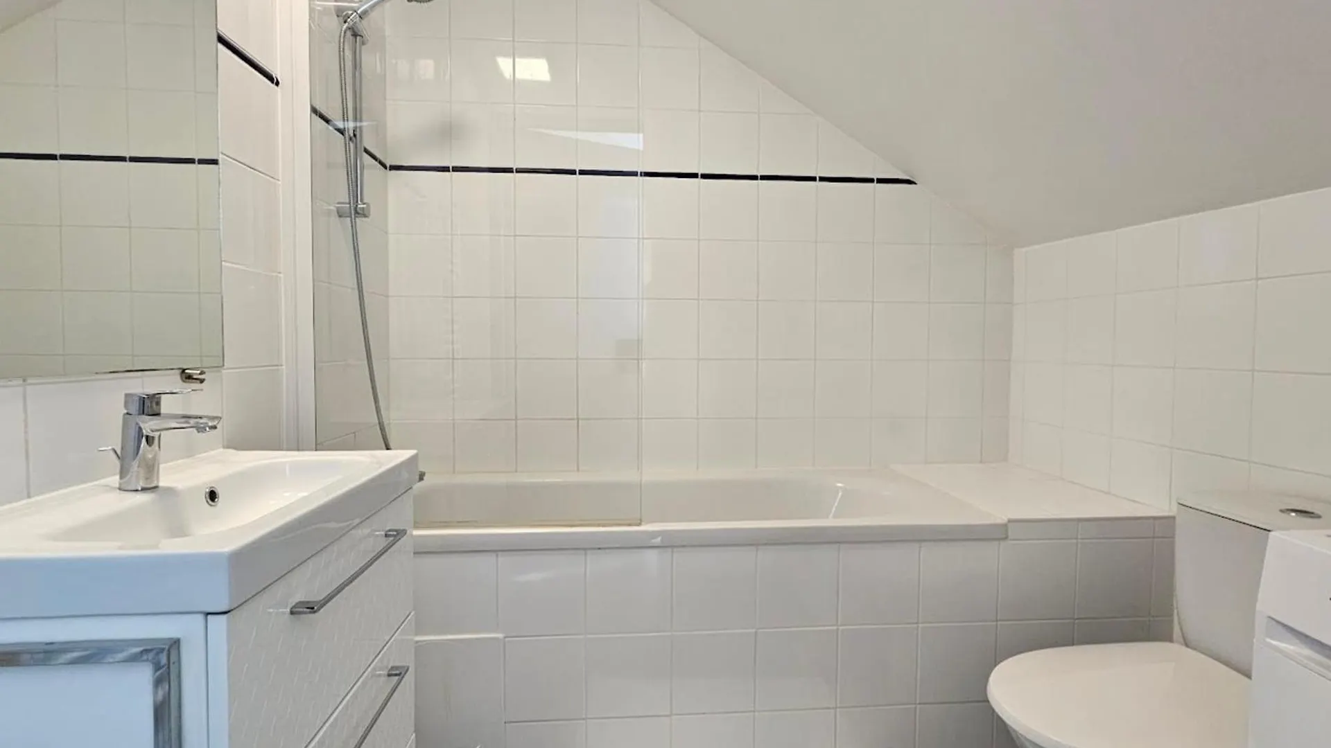 Apartment For 4 - Near Hypercentre Vannes 0*,  Francia